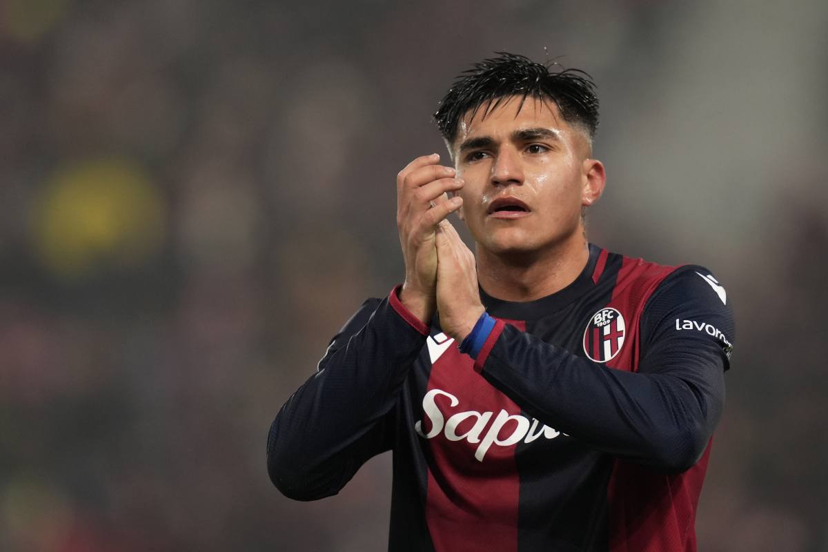 Castro in campo con il Bologna