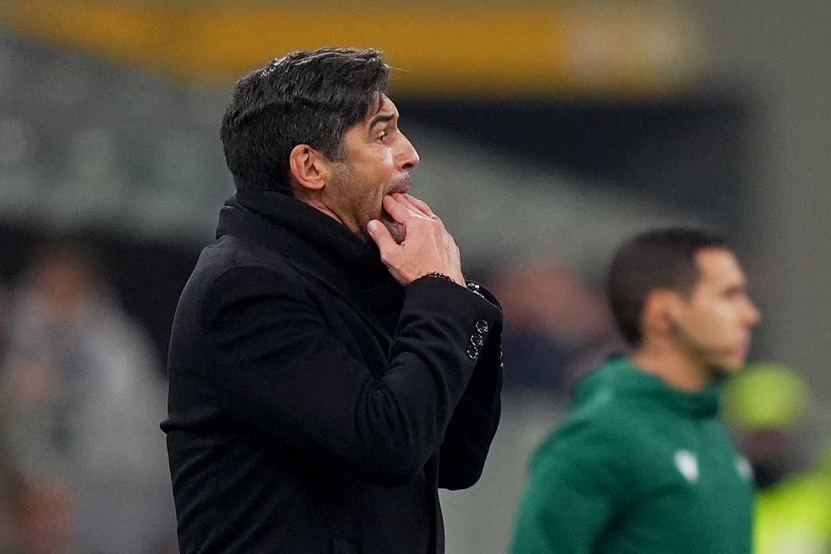 Paulo Fonseca in panchina con il Milan