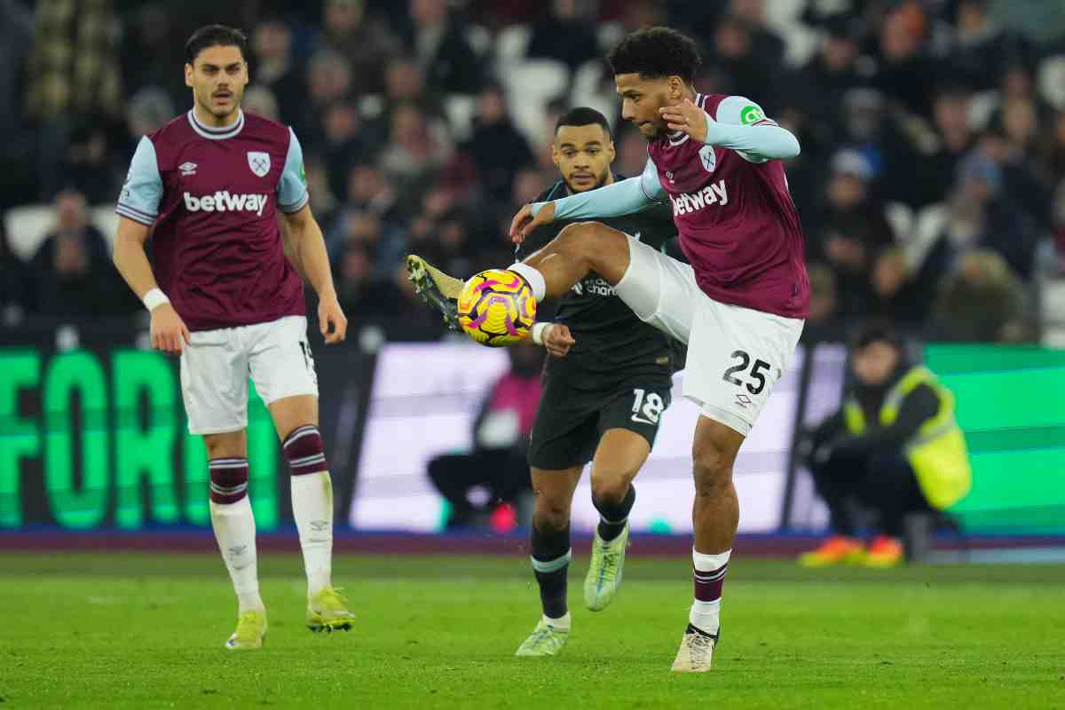 todibo con la maglia del west ham