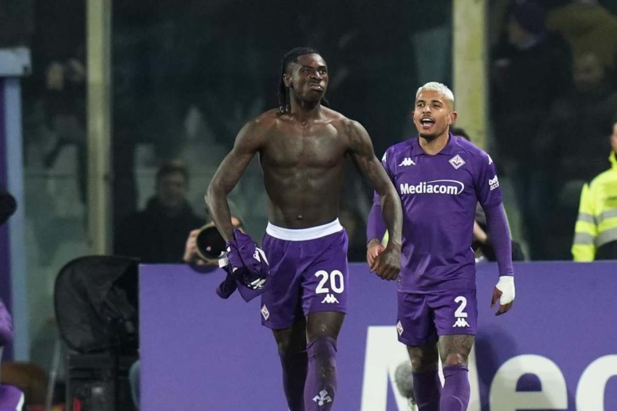 Kean esulta con Dodo dopo il gol