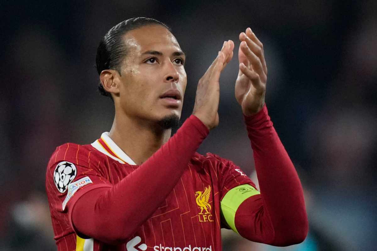 La notizia di Romano sul futuro di Van Dijk