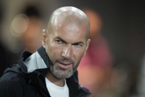 Zinedine Zidane ritorna a casa